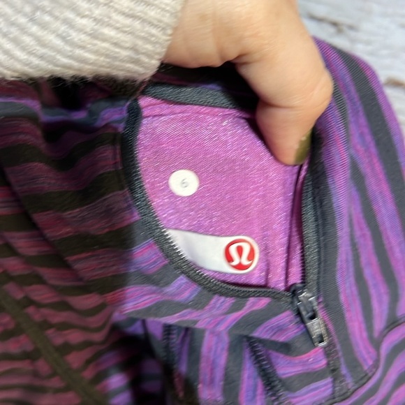 Lululemon zip up hoodie size  6 - Picture 7 of 13